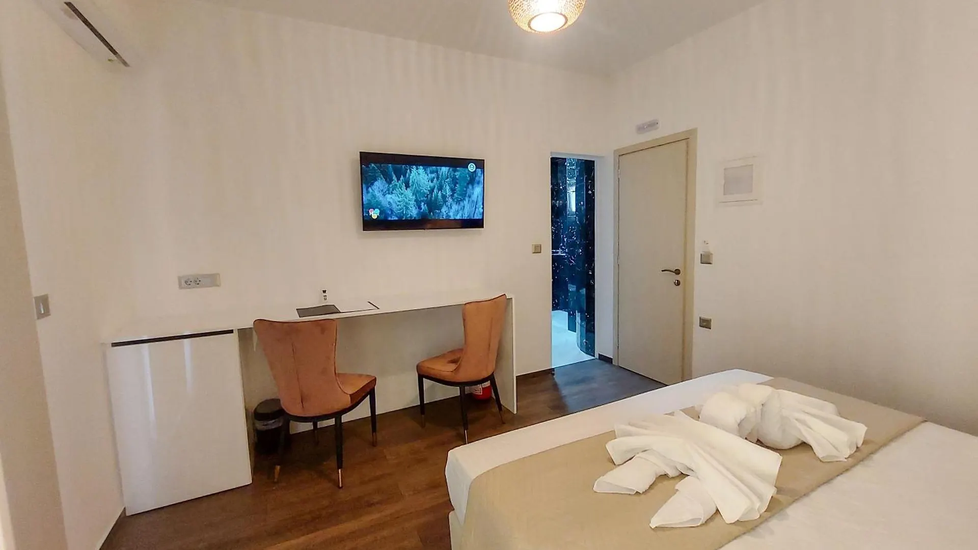 Polymnia III Luxury Apartment Argostoli contacts